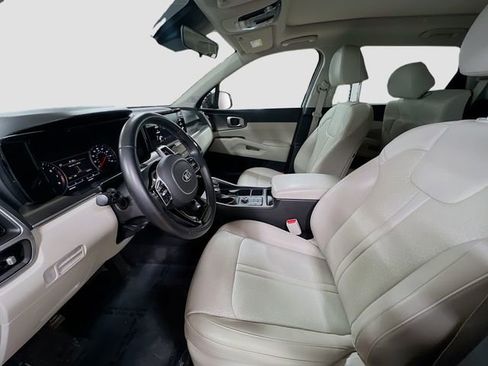 Certified 2021 Kia Sorento S w/ Panoramic Sunroof Package image 20