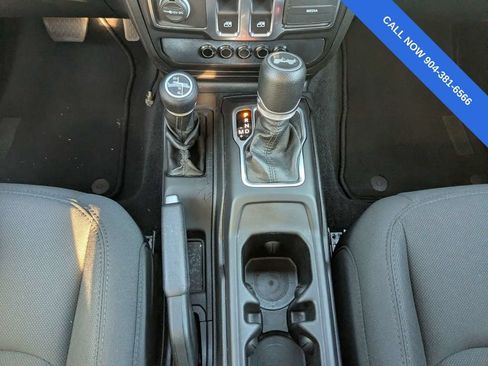 Used 2021 Jeep Wrangler Sport AWD/4WD image 18