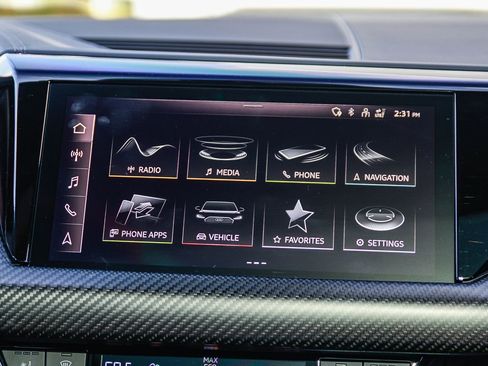 Used 2022 Audi e-tron GT Prestige w/ Prestige Package image 15