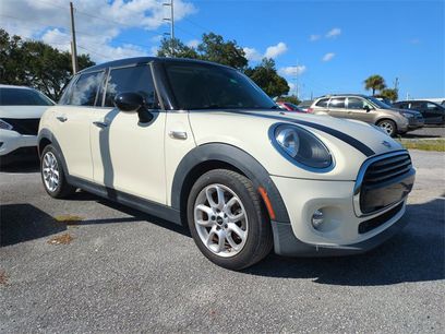 Used 2019 MINI Cooper 4-Door Hardtop w/ Signature Upholstery Package