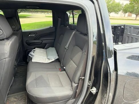 Used 2024 GMC Canyon Elevation w/ Convenience Package AWD/4WD image 9