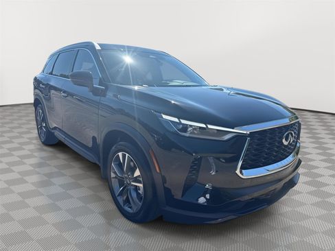 Certified 2025 INFINITI QX60 Luxe AWD/4WD image 4