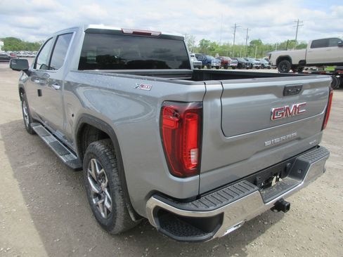 New 2026 GMC Sierra 1500 SLT w/ SLT Premium Package AWD/4WD image 7