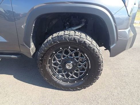 Used 2024 Toyota Tundra Limited AWD/4WD image 6