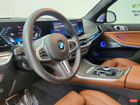 Used 2026 BMW X7 M60i AWD/4WD image 21