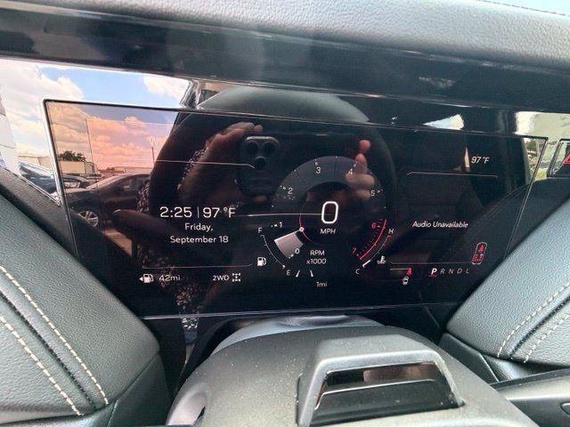 New 2026 GMC Yukon Elevation w/ Elevation Premium Package AWD/4WD image 9