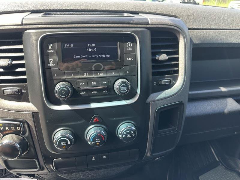 Used 2017 RAM 1500 Tradesman w/ Chrome Appearance Group RWD image 9