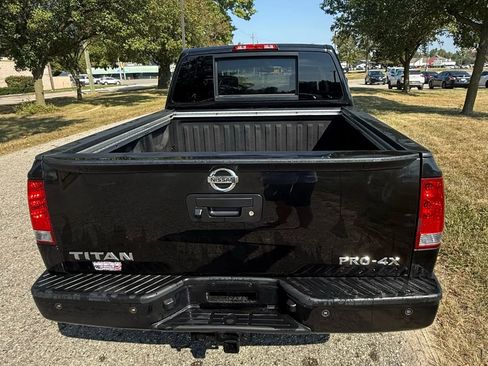 Used 2015 Nissan Titan PRO-4X image 4