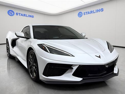 Used 2025 Chevrolet Corvette image 14