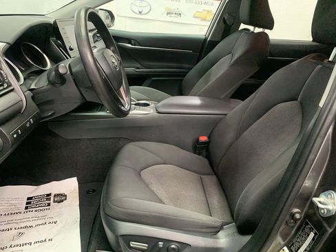 Used 2024 Toyota Camry LE image 12