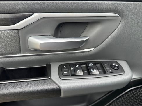 Used 2020 RAM 1500 Big Horn AWD/4WD image 6
