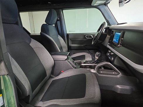 Used 2022 Ford Bronco Big Bend w/ Sasquatch Package image 17