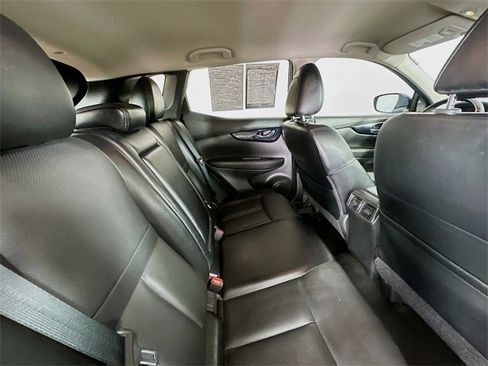 Used 2019 Nissan Rogue Sport SL image 27