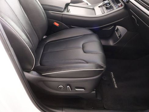 Certified 2025 Hyundai Palisade SEL image 14