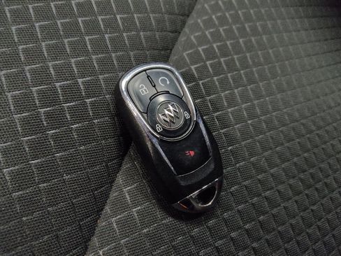 Used 2022 Buick Encore Preferred w/ Safety Package AWD/4WD image 32