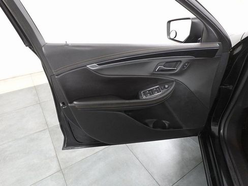 Used 2019 Chevrolet Impala LT image 8