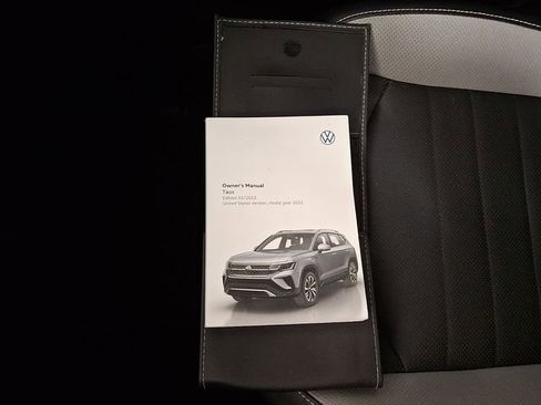 Used 2022 Volkswagen Taos SEL image 26