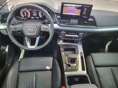 Used 2024 Audi Q5 2.0T Premium w/ Summer of Audi Package AWD/4WD image 22