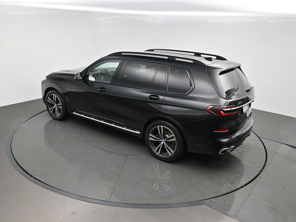 Used 2023 BMW X7 xDrive40i w/ M Sport Package AWD/4WD image 41