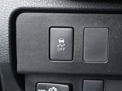 Used 2020 Toyota Tacoma SR image 13