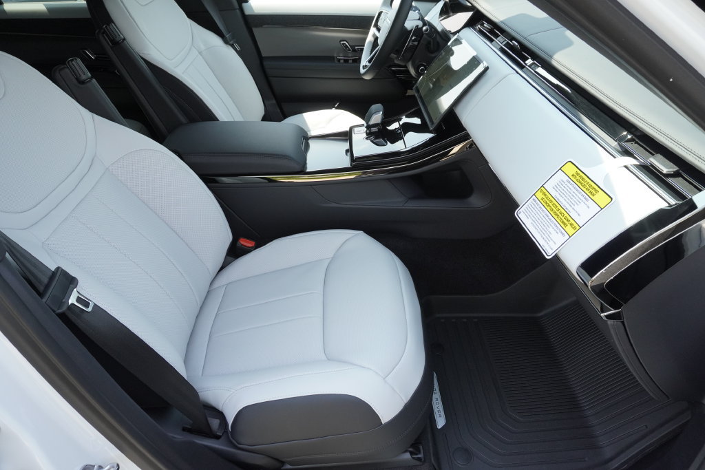 New 2026 Land Rover Range Rover Sport Dynamic SE AWD/4WD image 23