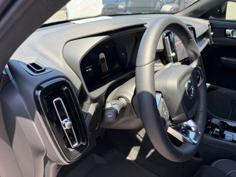 Used 2023 Volvo C40 P8 Recharge Plus w/ Protection Package Premier AWD/4WD image 11