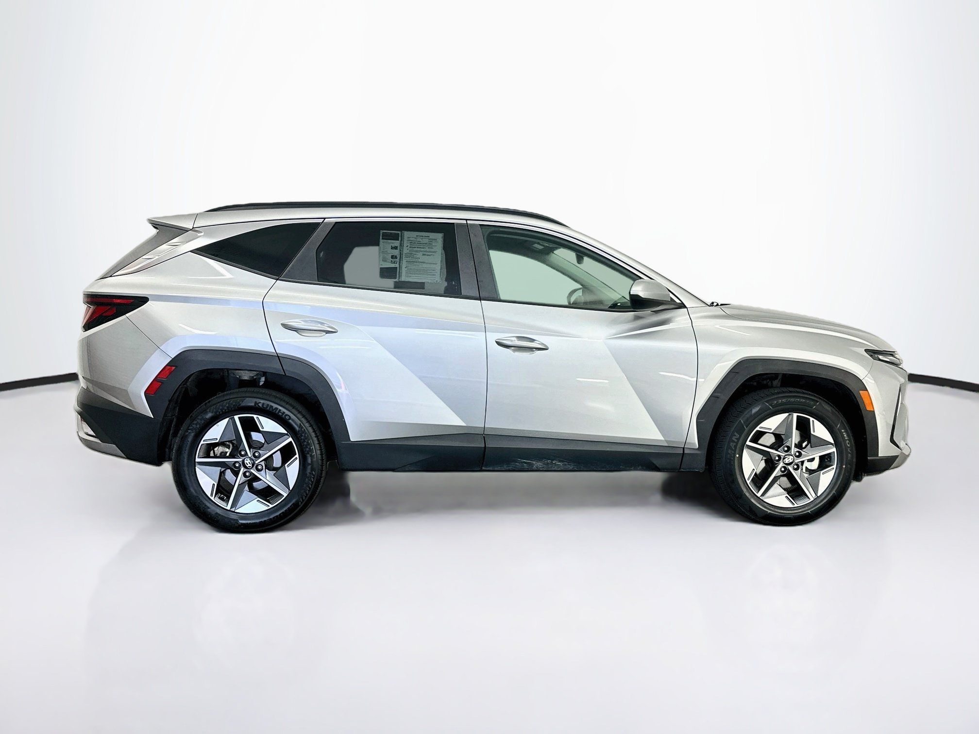 Used 2025 Hyundai Tucson SEL AWD/4WD image 10