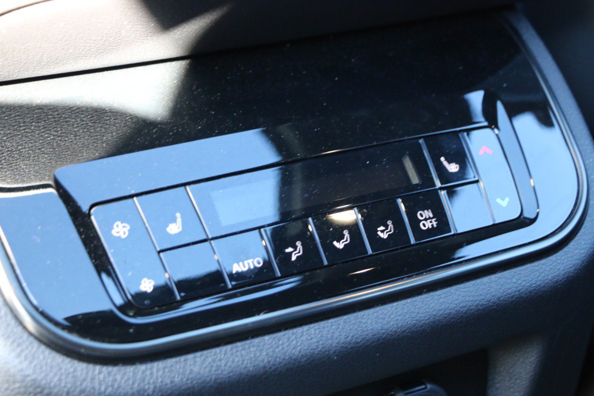Used 2025 Nissan Armada PRO-4X w/ Pro-4X Premium Package AWD/4WD image 34
