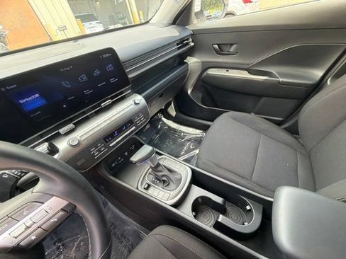 Certified 2025 Hyundai Kona SEL AWD/4WD image 23