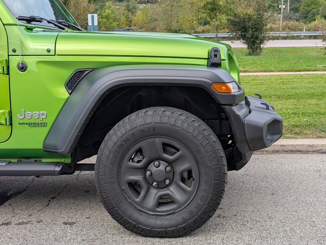 Used 2018 Jeep Wrangler Sport AWD/4WD image 15