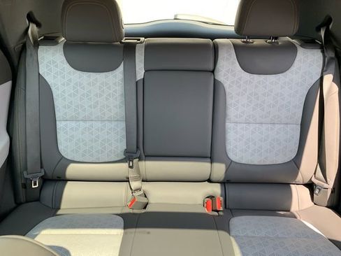 Used 2022 Chevrolet Bolt EUV Premier w/ Sun & Sound Package image 37