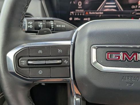 Used 2025 GMC Terrain Elevation AWD/4WD image 18
