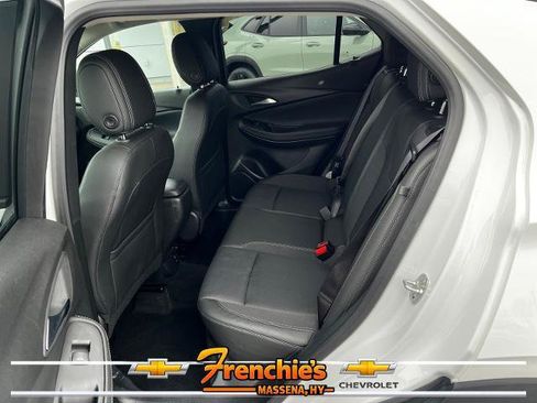 Used 2025 Buick Encore GX Preferred AWD/4WD image 25