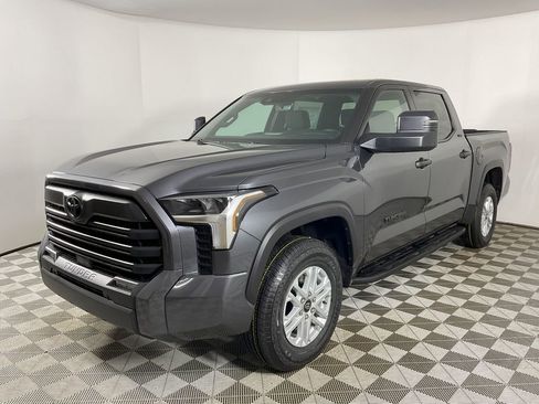 New 2026 Toyota Tundra SR5 image 3