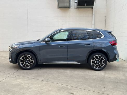 Certified 2025 BMW X1 xDrive28i w/ Technology Package image 5