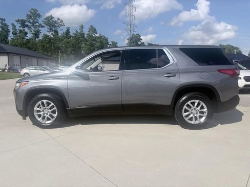 Used 2019 Chevrolet Traverse LS AWD/4WD image 9