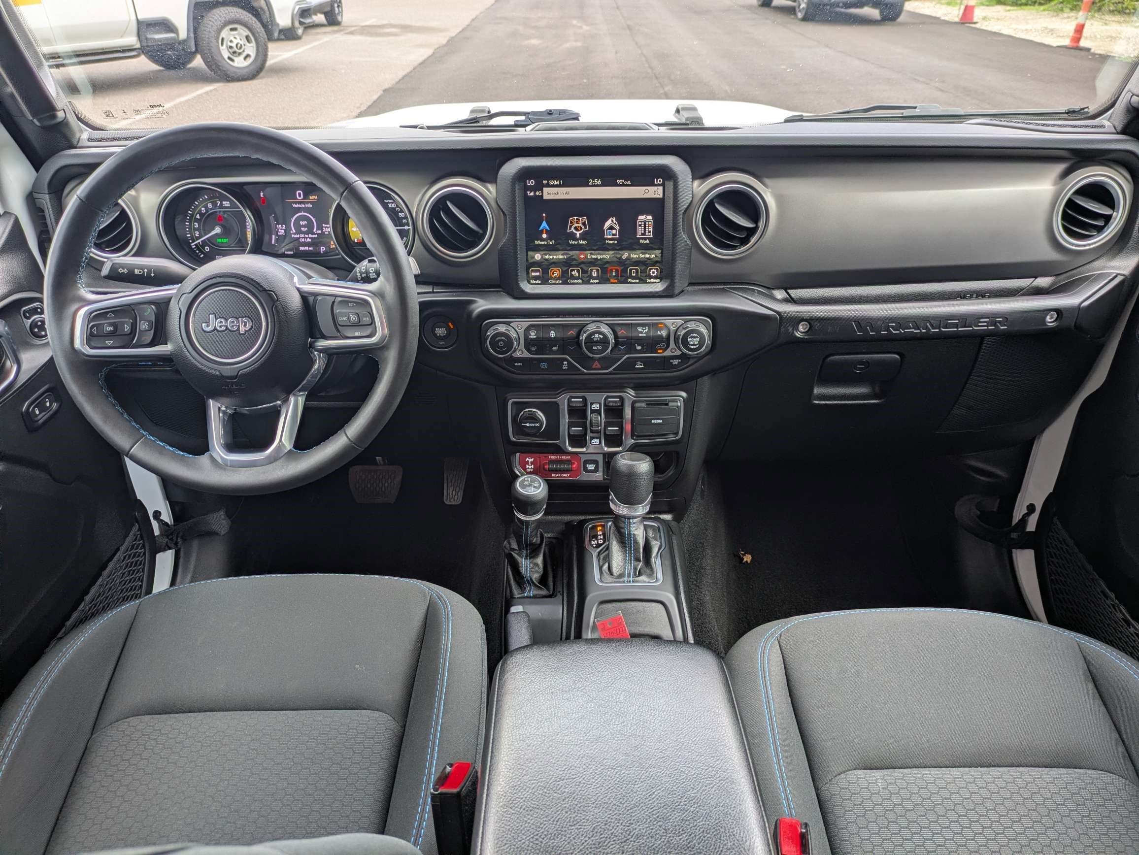 Used 2023 Jeep Wrangler Unlimited Rubicon 4xe w/ Cold Weather Group AWD/4WD image 14