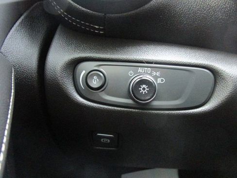 Certified 2023 Chevrolet Blazer LT image 9