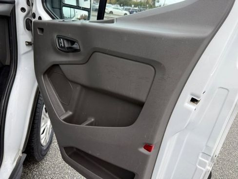 Used 2023 Ford Transit 350 XLT image 28