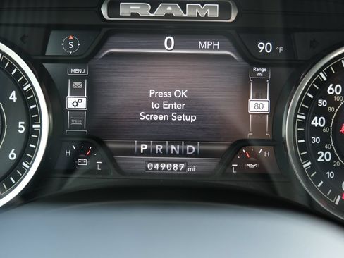 Used 2023 RAM 1500 Laramie AWD/4WD image 4