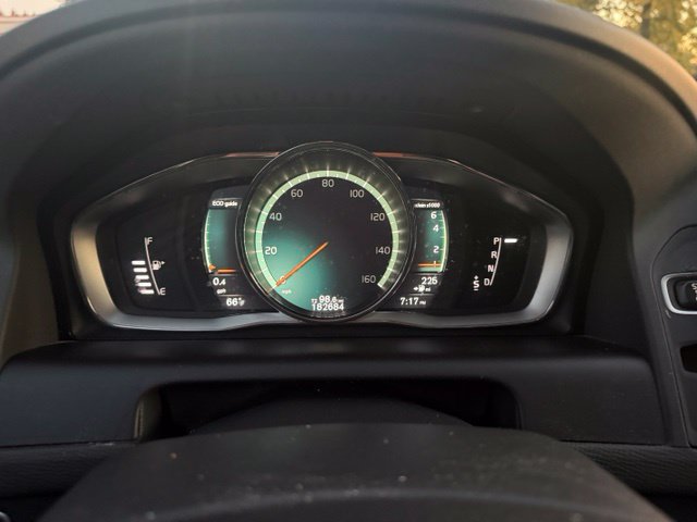 Used 2017 Volvo XC60 T6 Dynamic w/ Climate Package AWD/4WD image 16