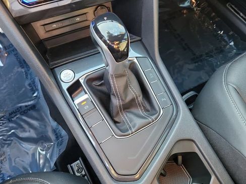 Certified 2023 Volkswagen Tiguan SE R-Line FWD image 26