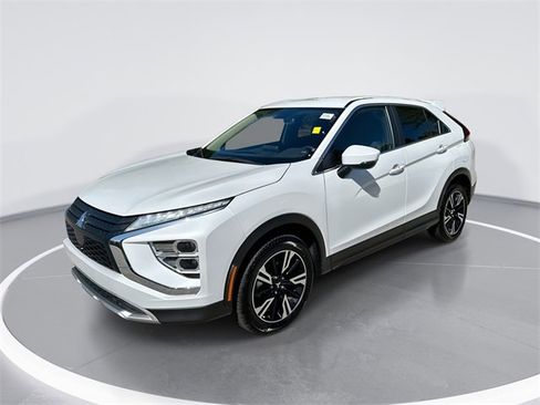 Used 2023 Mitsubishi Eclipse Cross SE image 1