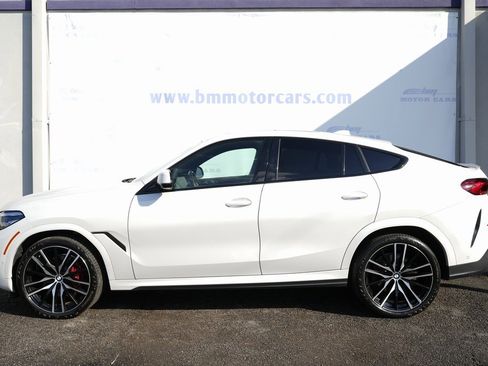 Used 2022 BMW X6 xDrive40i w/ M Sport Package image 8