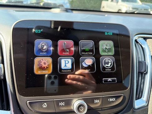 Used 2016 Chevrolet Malibu LT FWD image 14