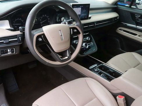 Used 2022 Lincoln Corsair FWD w/ Equipment Group 101A image 12