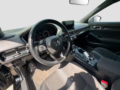 Used 2023 Honda Civic Sport image 9