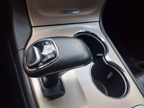 Used 2015 Jeep Grand Cherokee Limited AWD/4WD image 27