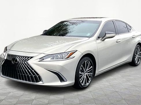 Used 2024 Lexus ES 350 w/ Premium Package image 3