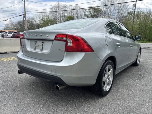 Used 2013 Volvo S60 T5 FWD image 12